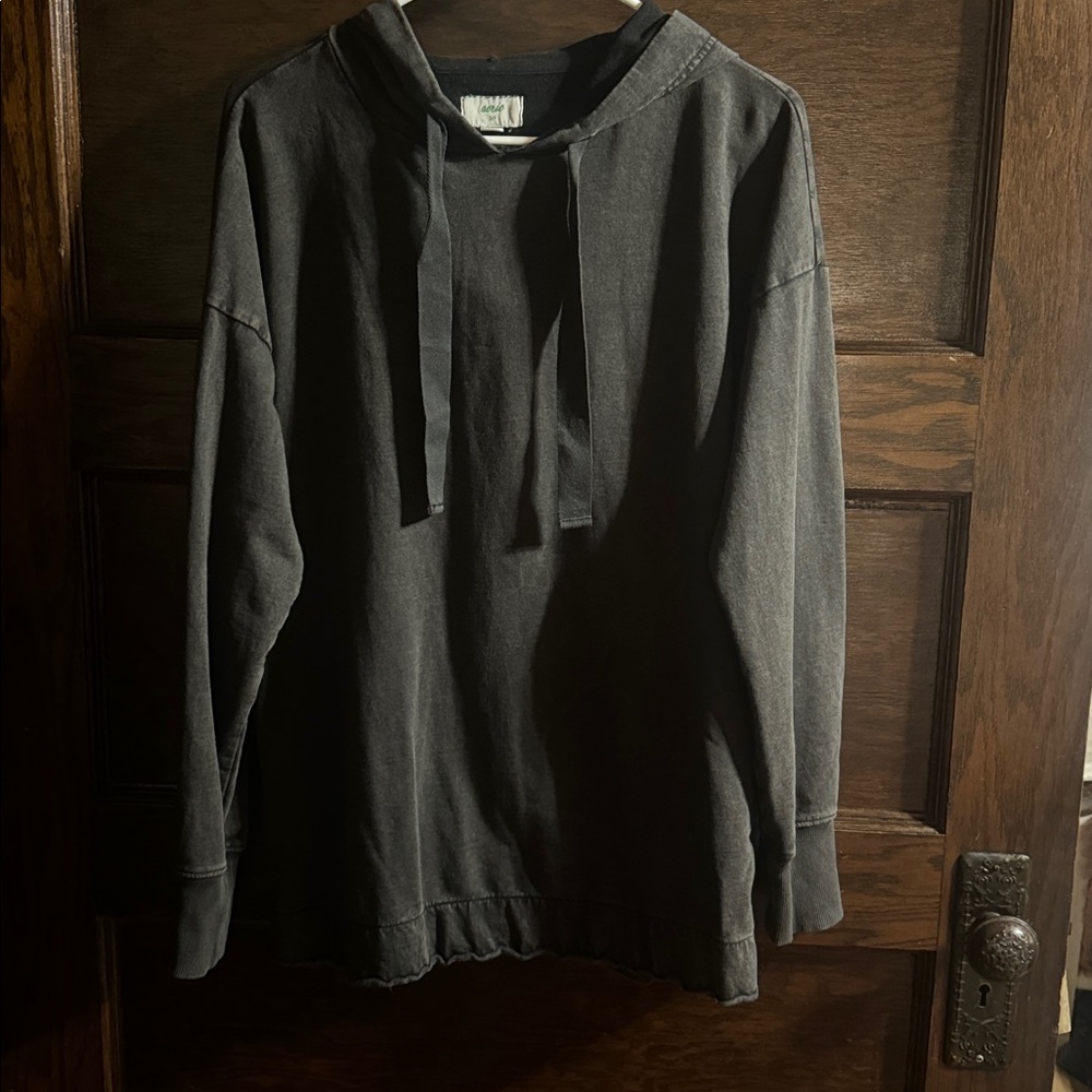 Aerie Sunwashed Desert Hoodie in smoked gray, Size Small